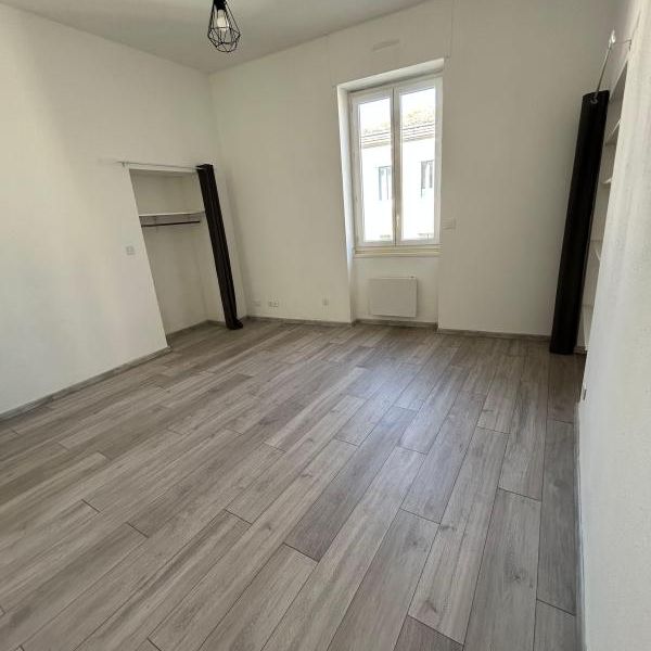 Location Appartement 2 pièces 65m² ST AMBROIX 30500 - Photo 1