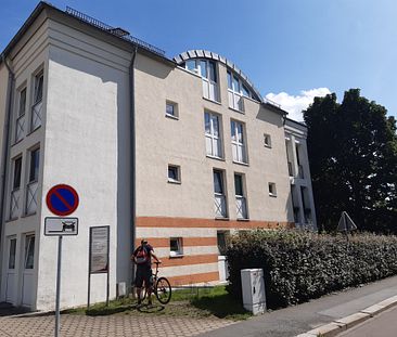 - 2 - Raumwohnung mit Balkon in Radebeul - Foto 1