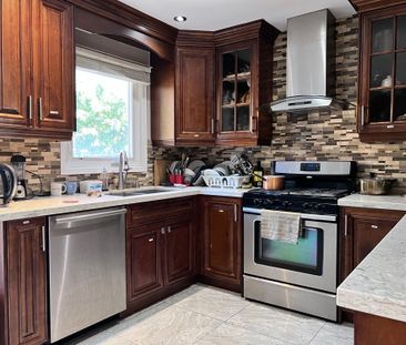 For Lease - 5770 Prairie Circle, Mississauga, Ontario - Photo 2