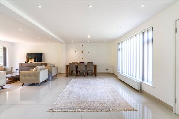 4 bedroom detached house to rent - Photo 1