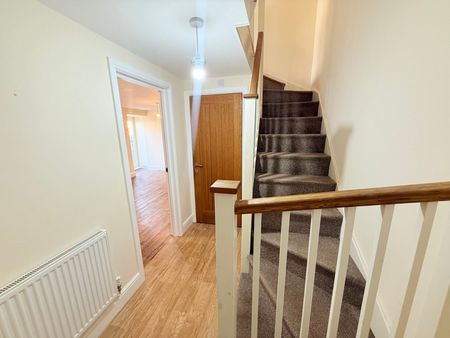 Hele Manor Barns, Hele, Taunton - Photo 5