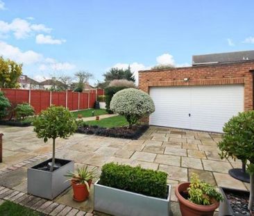 4 bedroom semi-detached house to rent - Photo 2