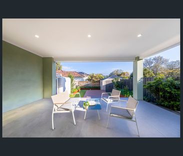 For Rent – Modern, Spacious Townhouse in Prime Sunshine Location - Photo 5