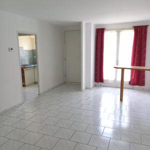 Location Appartement 2 pièces 45m² RONCHIN 59790 - Photo 2