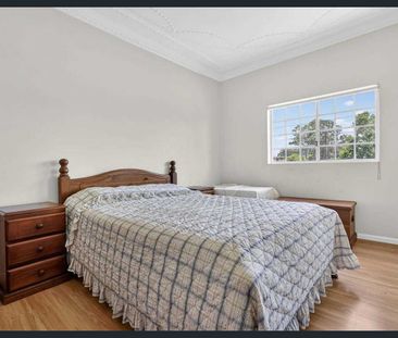 Spacious Single-Level Living in a Prime Pendle Hill Location - Photo 5