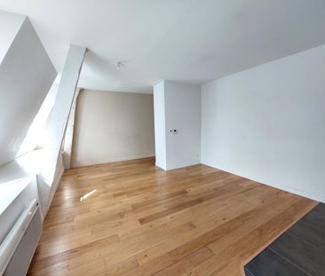 location Appartement F2 DE 56.34m² À POITIERS - Photo 1