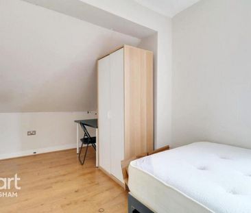 1 bedroom in a house share to rent - Photo 6