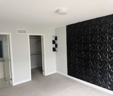 For Lease - 609 QUILTER Row, Stittsville - Munster - Richmond, Ontario - Photo 3