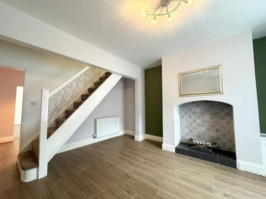 2 bedroom terraced house to rent - Photo 1