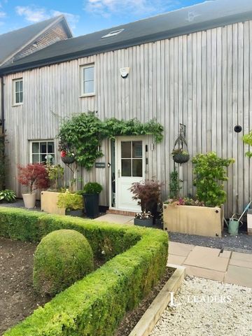 3 bedroom mid-terrace to rent Snape Barns, Snape Hall Lane, CW2 - Photo 3