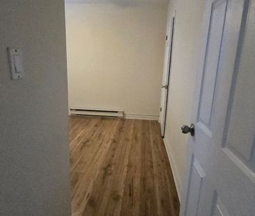 For Lease - 63 Donald Street Unit# 5, Belleville, Ontario - Photo 4