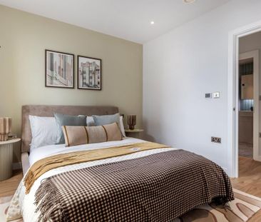 3 bedroom flat to rent - Photo 6