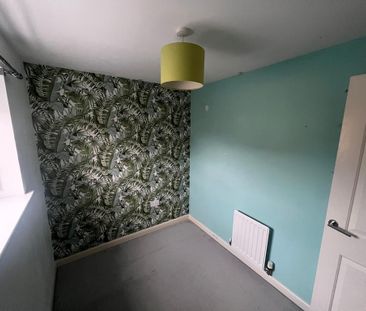 3 bedroom end of terrace house to rent - Photo 6