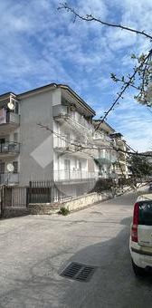 Trilocale in affitto - Photo 2