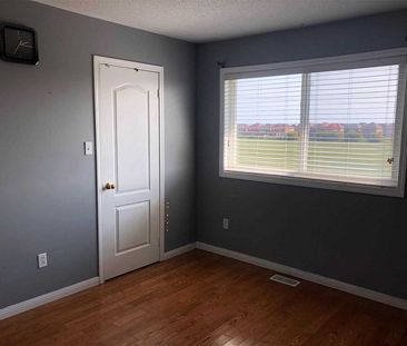 For Lease - 139 Raponi Circle, Toronto, Ontario - Photo 3