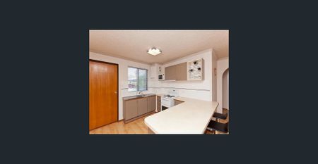 Modern, Private & Perfectly Located Apartment in Maylands - Photo 3