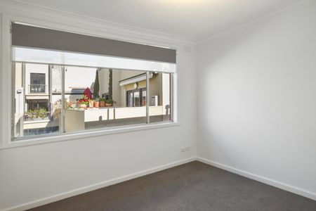 2/32 Best Street, Fitzroy North VIC 3068 - Photo 2