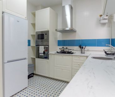 Large and beautiful room in Chamberí - Photo 5