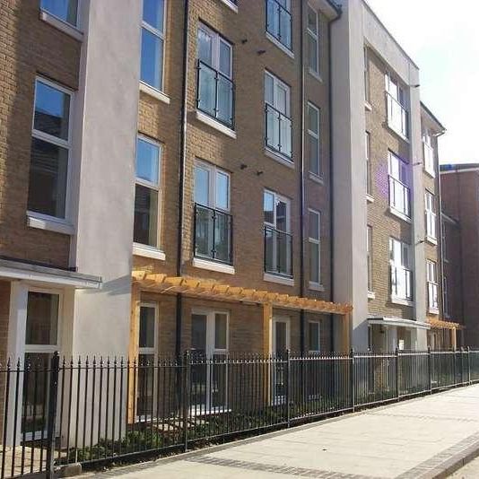 Chandler Way, Peckham, London, SE15 - Photo 1