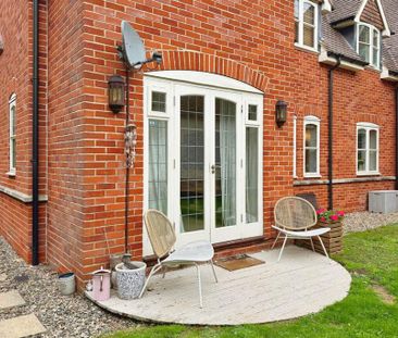 2 bedroom maisonette to rent - Photo 3