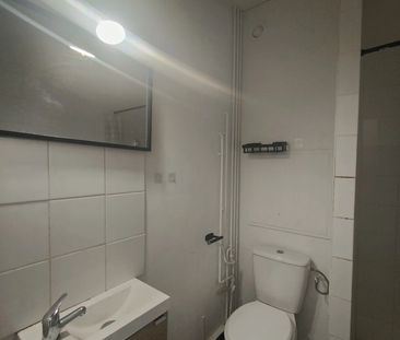 Location Appartement 1 pièce 15m² MARSEILLE 6ème - Photo 2