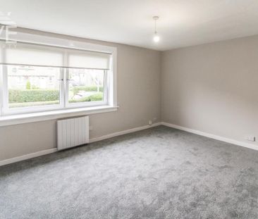 2 bedroom ground floor flat to rent - Photo 1