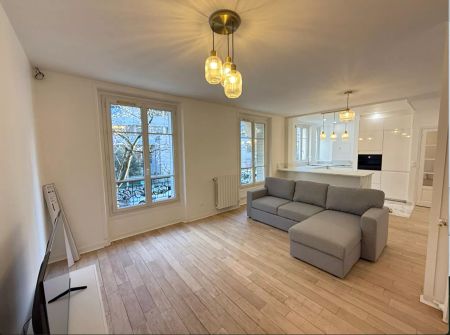 Appartement meublé neuf de 59 m2 rénové en entier - 1 chambre avec double séjour - Photo 3