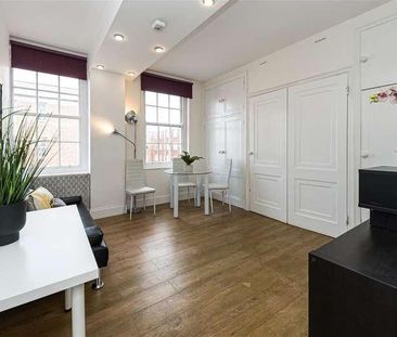 Queens Court, Queensway, London, W2 - Photo 3