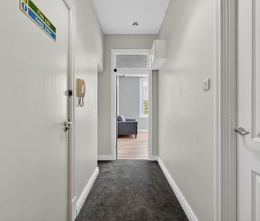 Apt 3 56 Myrtlefield Park, BELFAST, BT9 6NF - Photo 1