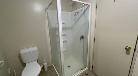 Easy Mahora living - Photo 3