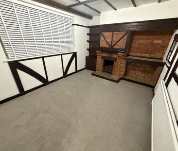 3 bedroom semi-detached house to rent - Photo 2