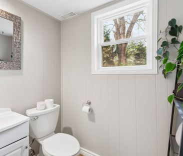 For Lease - 1412 Stoneybrook Crescent, London North, Ontario - Photo 2