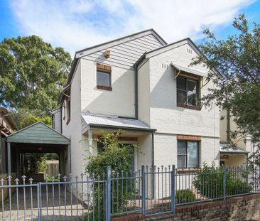Modern and Spacious Townhouse - 1 WEEK FREE RENT - Photo 5