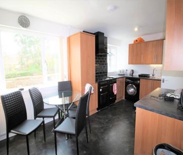 Stanhope Drive (room 4), Horsforth, Leeds - Photo 4