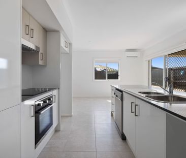 1/15 Roebuck Street - Photo 1