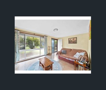 Low Maintenance Home in Prime Thornlands Location - Photo 1