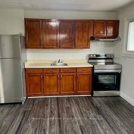 For Lease - 1965 Guild Road, Pickering, Ontario - Photo 4