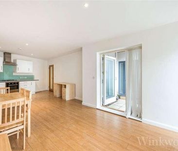 Furley Road, London, SE15 - Photo 2