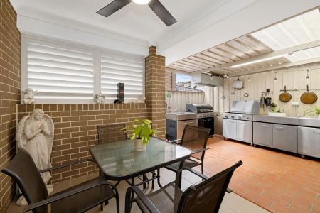 3 Guillemont Road, Edmondson Park NSW 2174 - House For Rent | Domain - Photo 2