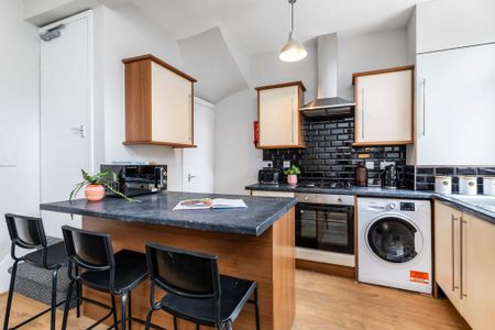 4 bedroom house to rent - Photo 2