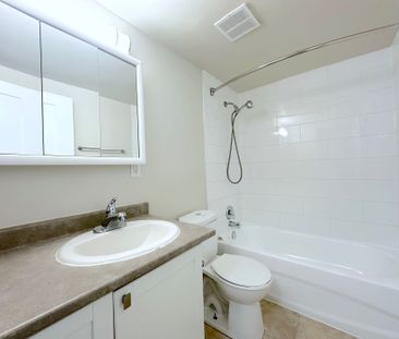 For Lease - 12 Rockford Road Unit# 1006, Toronto, Ontario - Photo 6