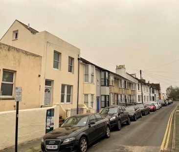 2 bedroom maisonette to rent - Photo 6