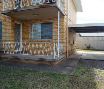 NORTH TAMWORTH - Ideal Location, Ground Floor Unit - Photo 2