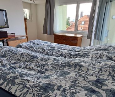 Attika 2.5 Zimmer möbliert befristet - Foto 4