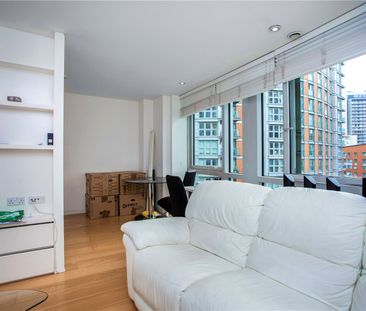 Fairmont Avenue, London, E14 9JA - Photo 1