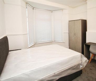 1 bedroom property to rent - Photo 2