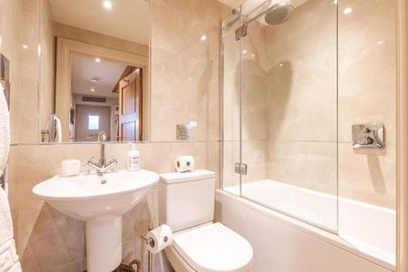 2 bedroom end of terrace house to rent - Photo 5