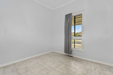 Spacious Living in a Prime West Footscray Location - Photo 3