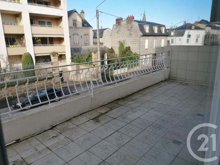 Location Appartement 4 pièces 120m² BRIVE LA GAILLARDE 19100 - Photo 2