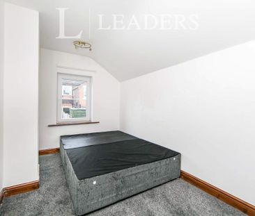 1 bedroom terraced to rent Fairfax Road, Colchester, Essex, CO2 - Photo 3